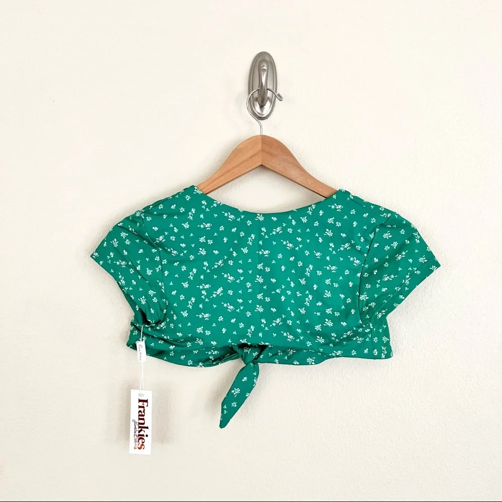 ✨RARE✨ FRANKIE’S BIKINIS Sammy Tie Front Short Sleeve Bikini Top in Green Ditsy